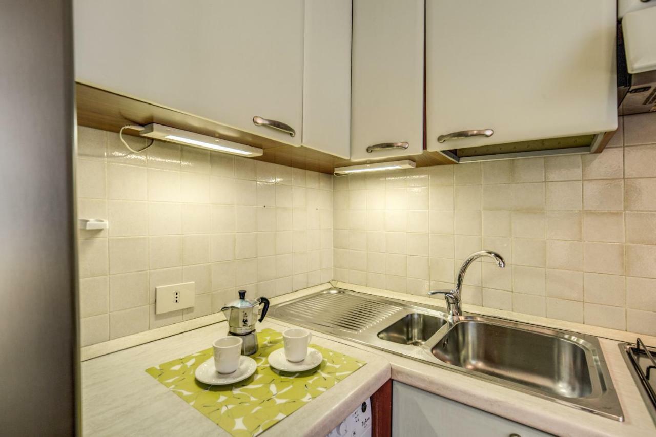 Guesthouse O Affittacamere Casa Fienaroli 2 Roma Ngoại thất bức ảnh